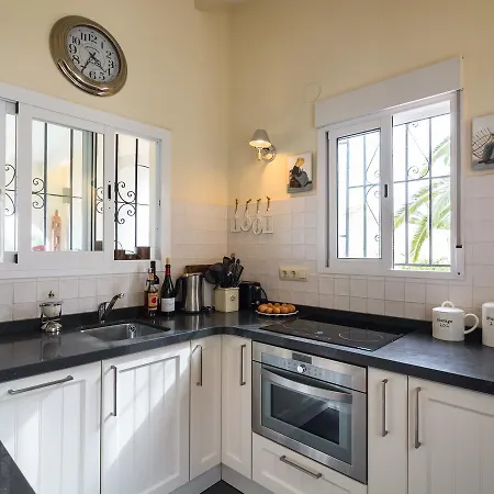 Gorgeous Villa In Moraira With Private Swimming Pool *